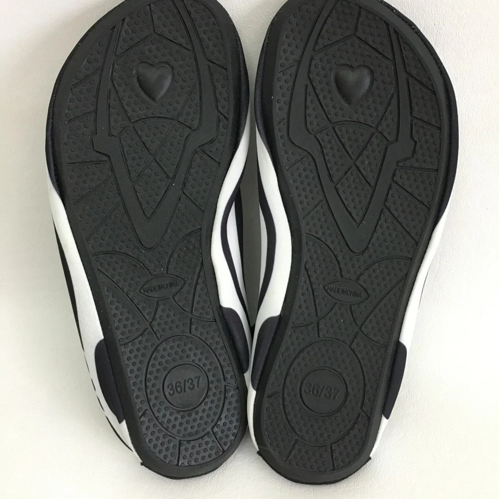 Water shoes for kids